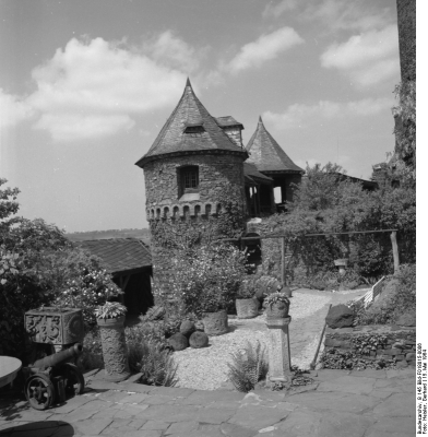 Burg Thurant, Hof