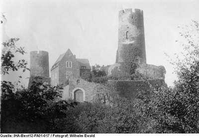 Iha Best12 Fa01 017 20111204 1762276582