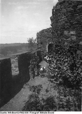 Iha Best12 Fa02 030 20111204 1995377781